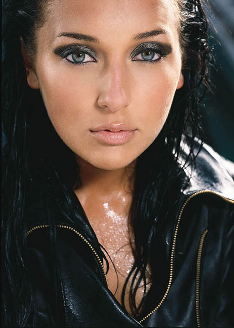   (Alsu Photo)   /  - 245