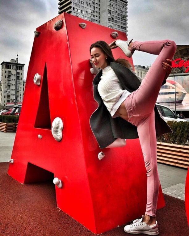   (Anastasiya Kostenko)  - ,    ,   /  - 100