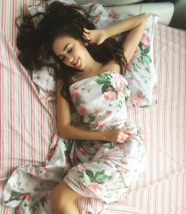   (Anastasiya Kostenko)  - ,    ,   /  - 103