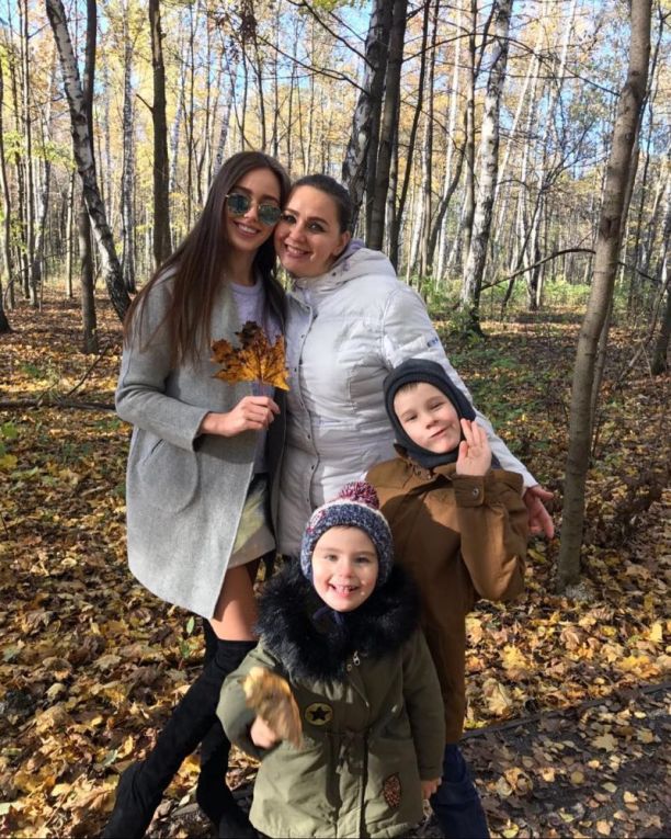   (Anastasiya Kostenko)  - ,    ,   /  - 211