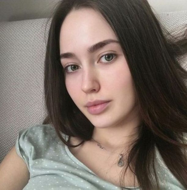   (Anastasiya Kostenko)  - ,    ,   /  - 215