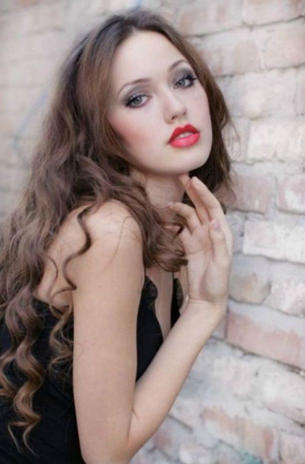   (Anastasiya Kostenko)  - ,    ,   /  - 217