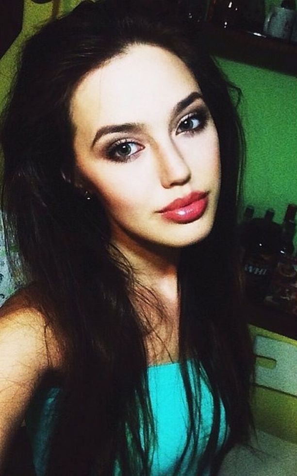   (Anastasiya Kostenko)  - ,    ,   /  - 225