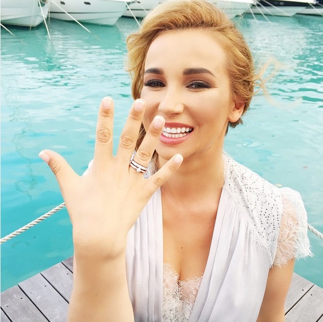    (Anfisa Chekhova Photo)  ,     /  - 86