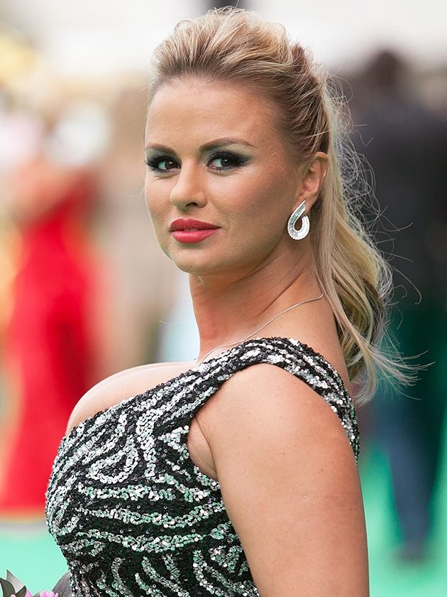    (Anna Semenovich Photo)  ,     /  - 47