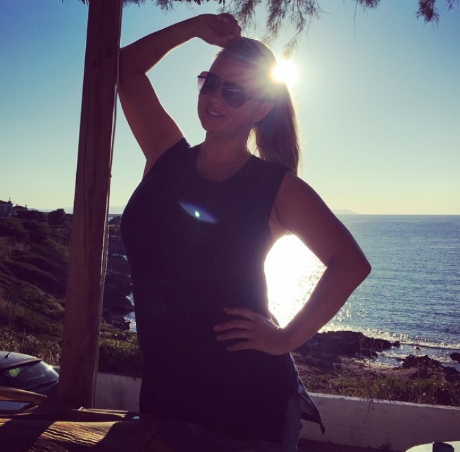    (Anna Semenovich Photo)  ,     /  - 106