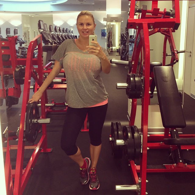    (Anna Semenovich Photo)  ,     /  - 149