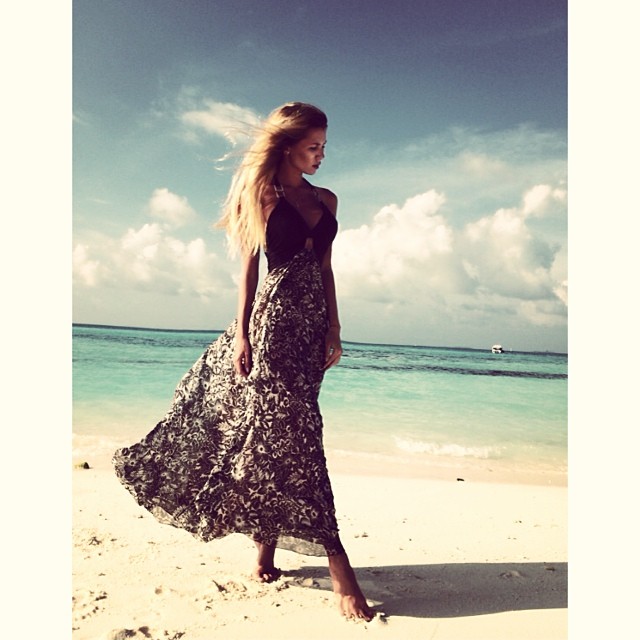     (Anna Zavorotnuk Strukova Photo) , , ,    /  - 75