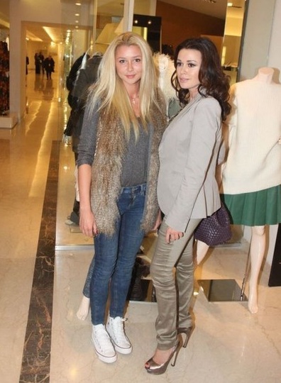     (Anna Zavorotnuk Strukova Photo) , , ,    /  - 82