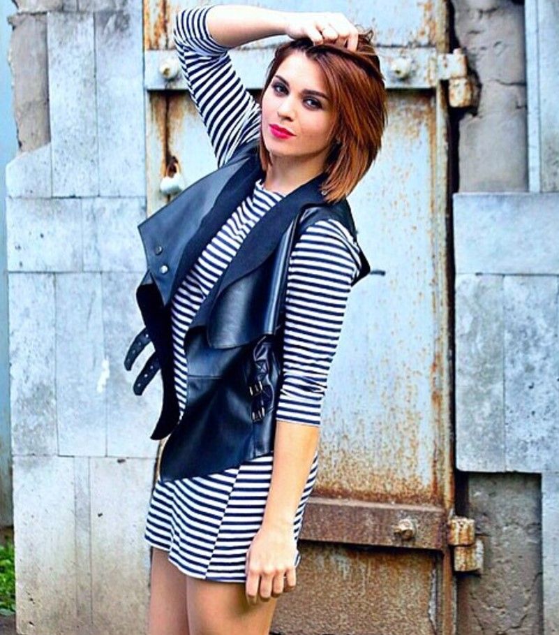  (  , Dominika)  -  /  - 66