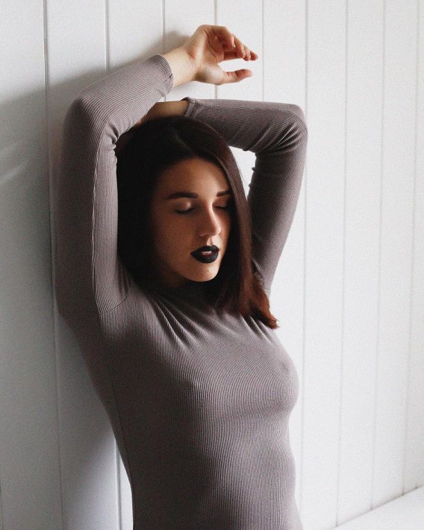 Lizabeth    (Elizaveta Haykova Photo) , ,   /  - 71