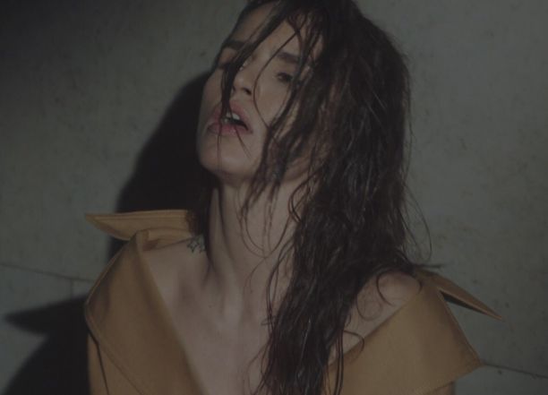 Zivert ( )  -  /  - 70