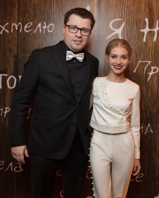    (Kristina Asmus Photo) ,    /  - 88