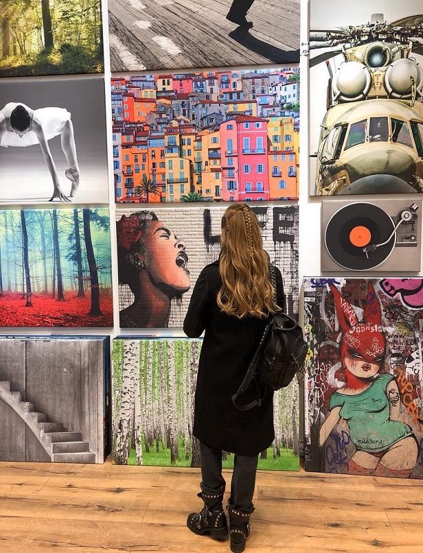    (Kristina Asmus Photo) ,    /  - 100