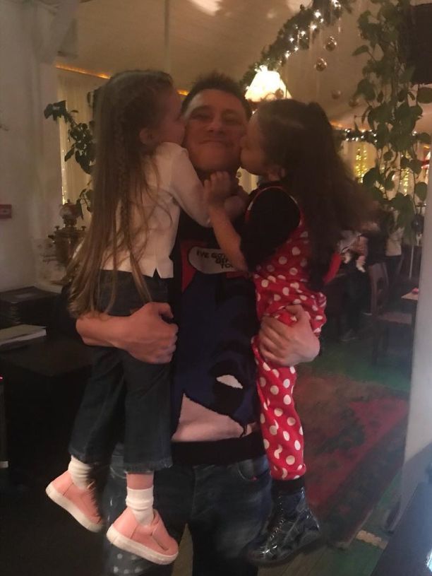    (Kristina Asmus Photo) ,    /  - 104