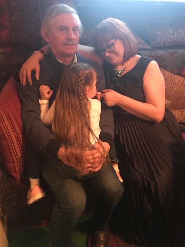    (Kristina Asmus Photo) ,    /  - 105