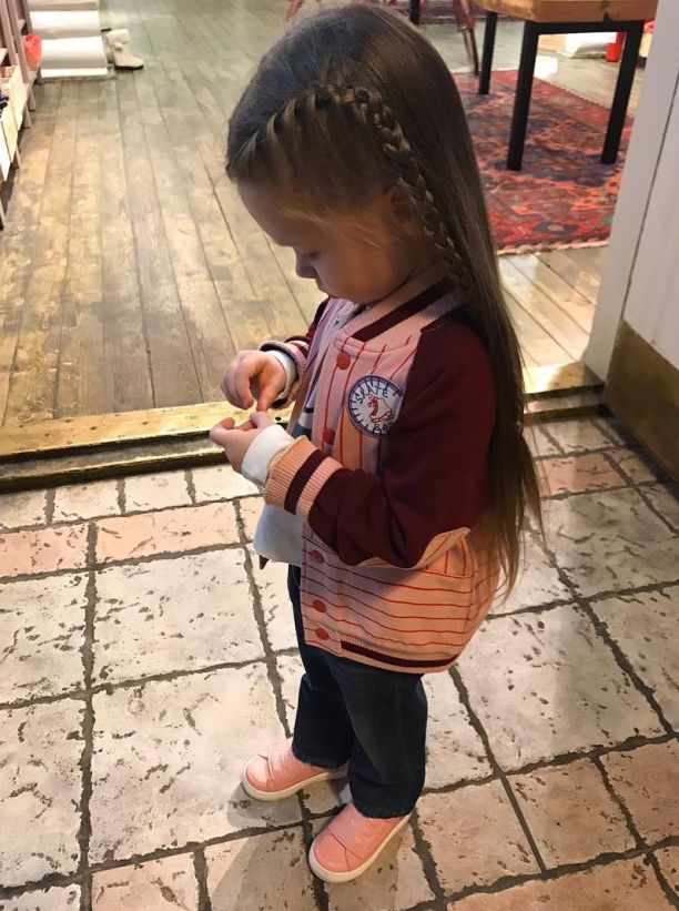    (Kristina Asmus Photo) ,    /  - 107