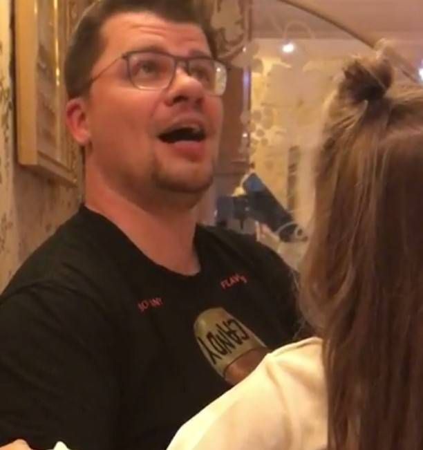    (Kristina Asmus Photo) ,    /  - 134