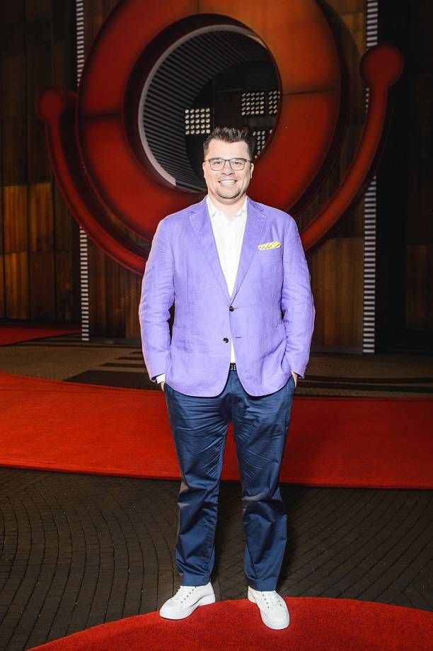    (Kristina Asmus Photo) ,    /  - 138