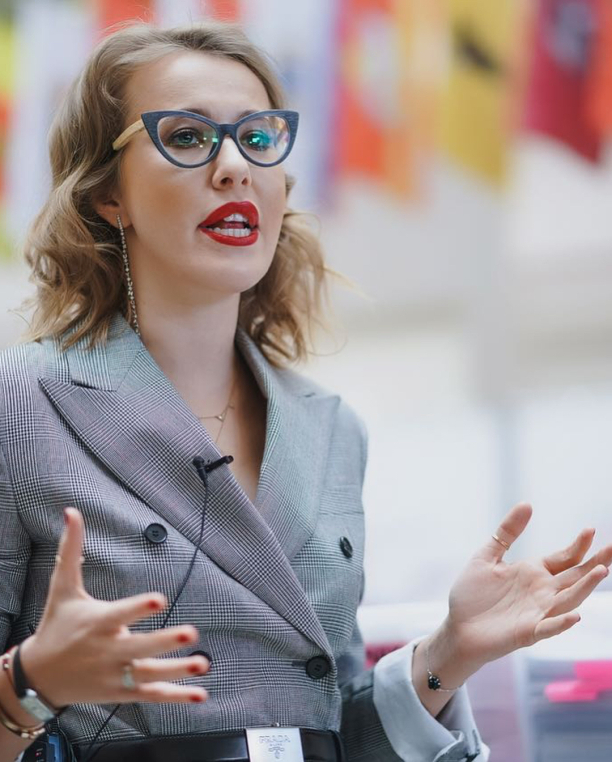    (Kseniya Sobchak Photo) ,    2,  /  - 89