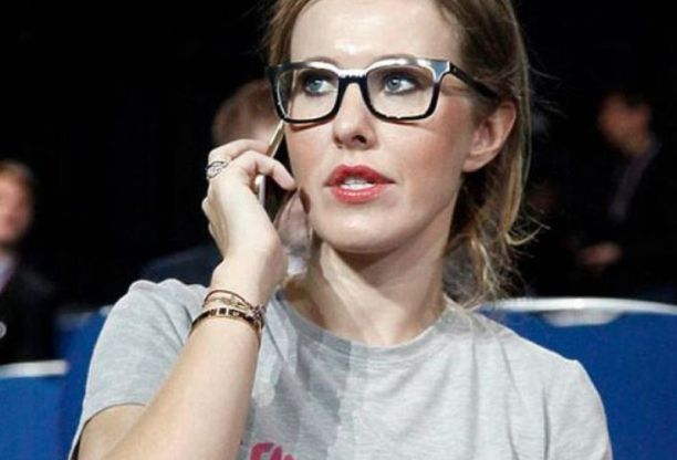    (Kseniya Sobchak Photo) ,    2,  /  - 102