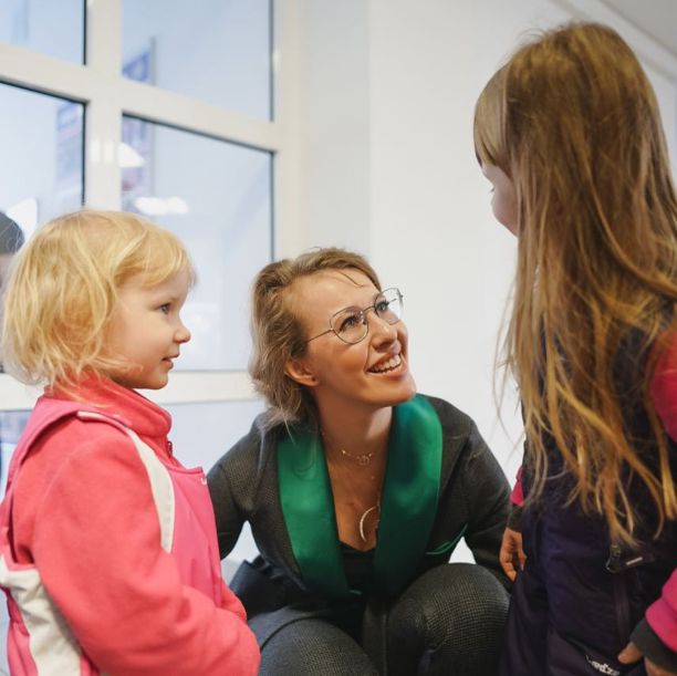    (Kseniya Sobchak Photo) ,    2,  /  - 108