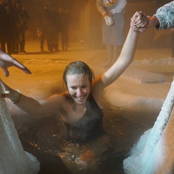    (Kseniya Sobchak Photo) ,    2,  /  - 122