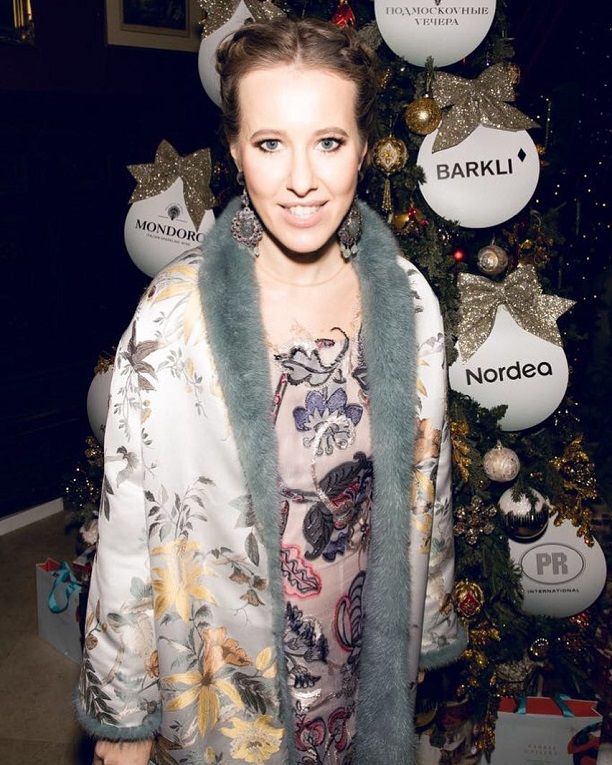    (Kseniya Sobchak Photo) ,    2,  /  - 125