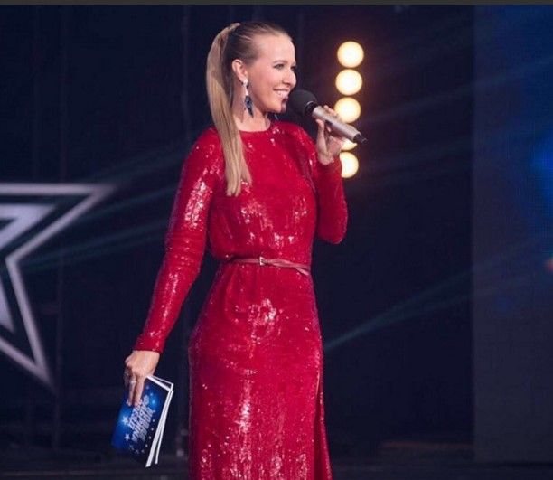    (Kseniya Sobchak Photo) ,    2,  /  - 145