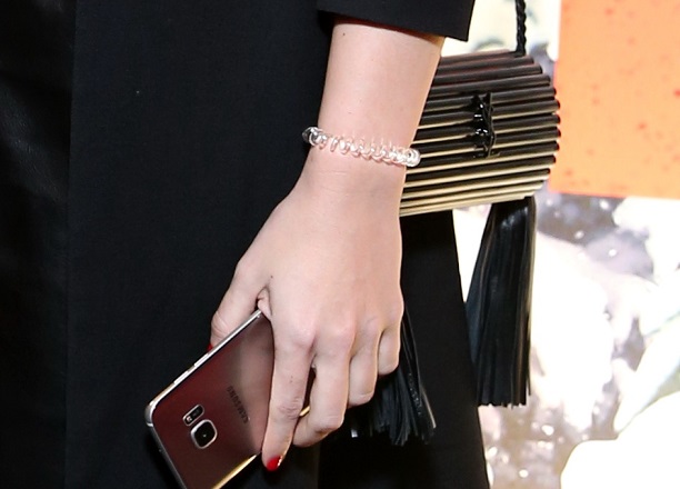    (Kseniya Sobchak Photo) ,    2,  /  - 150