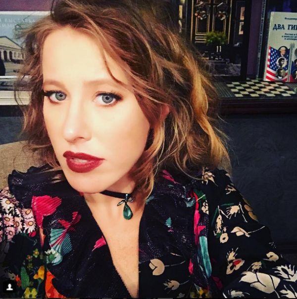    (Kseniya Sobchak Photo) ,    2,  /  - 165