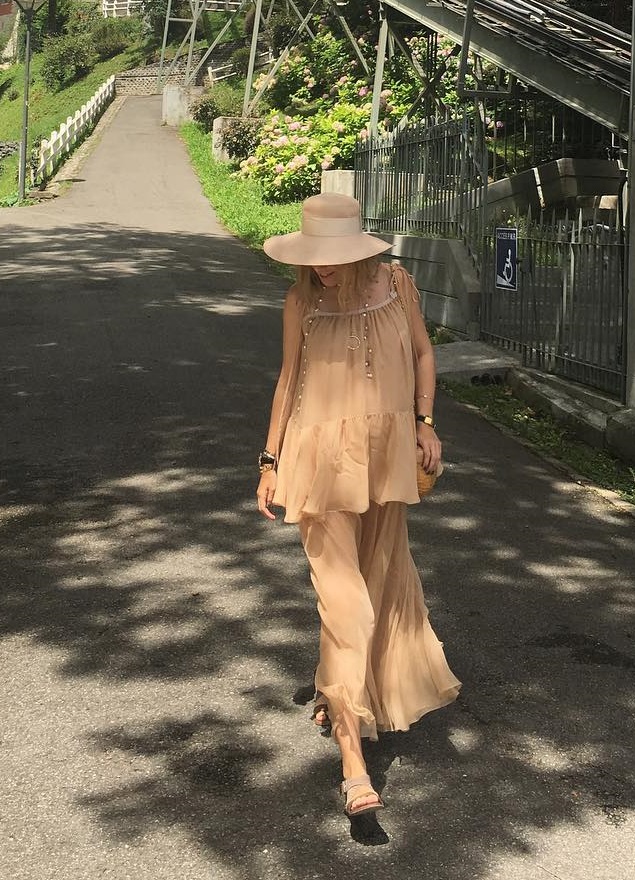    (Kseniya Sobchak Photo) ,    2,  /  - 181