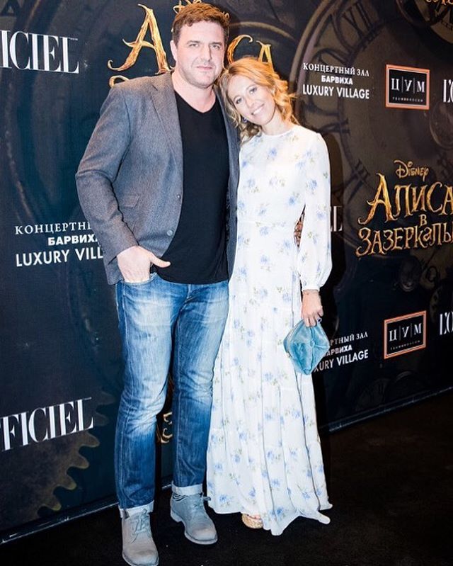    (Kseniya Sobchak Photo) ,    2,  /  - 198