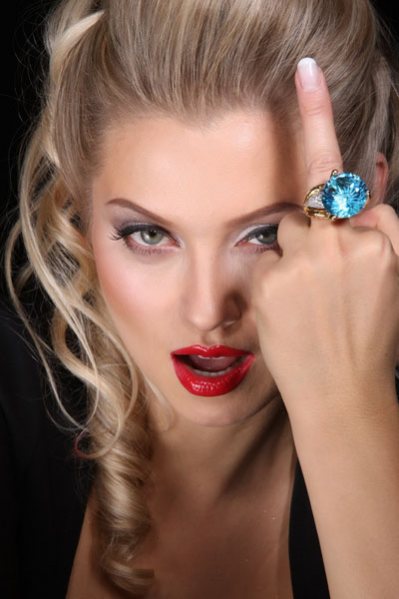    (Lena Lenina Photo)  ,  ,  /  - 66