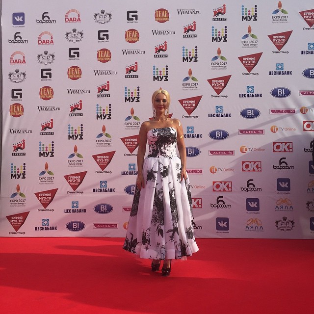    (Lera Kudryavtseva Photo)  ,  -,  /  - 144