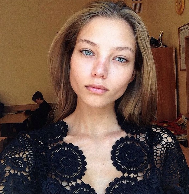   ( , Lesya Kafelnikova)  - ,    /  - 78