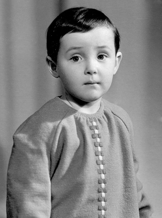    (Lolita Milyavskaya Photo)  , ,        /  - 88