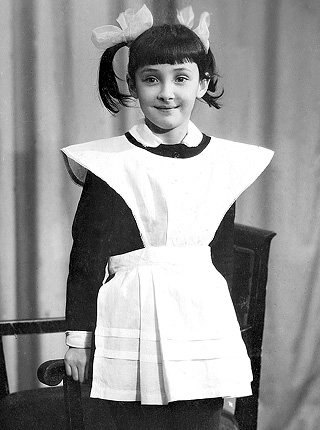    (Lolita Milyavskaya Photo)  , ,        /  - 92