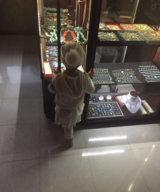    (Lyaisan Utyasheva Photo)  ,       /  - 79