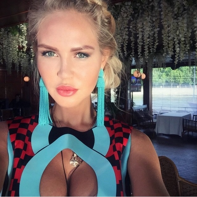   (Mariya Pogrebnyak)  - ,  ,  , 