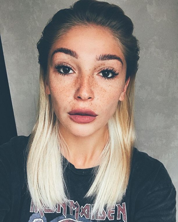   (Nastya Ivleeva)  -    ,  /  - 45