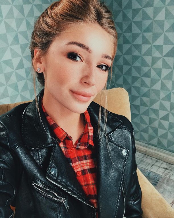   (Nastya Ivleeva)  -    ,  /  - 69