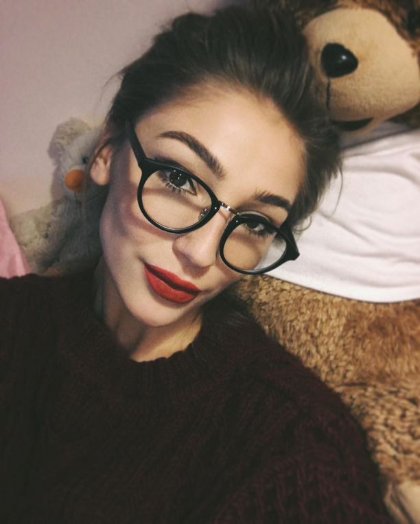   (Nastya Ivleeva)  -    ,  /  - 177