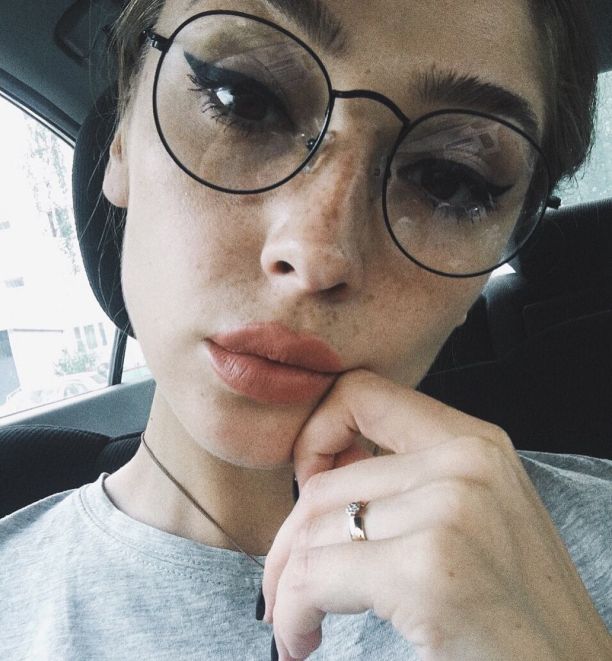   (Nastya Ivleeva)  -    ,  /  - 227