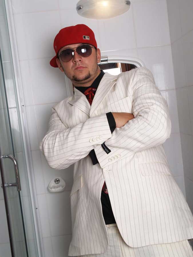   (Nastya Kamenskih)  -  /  - 540