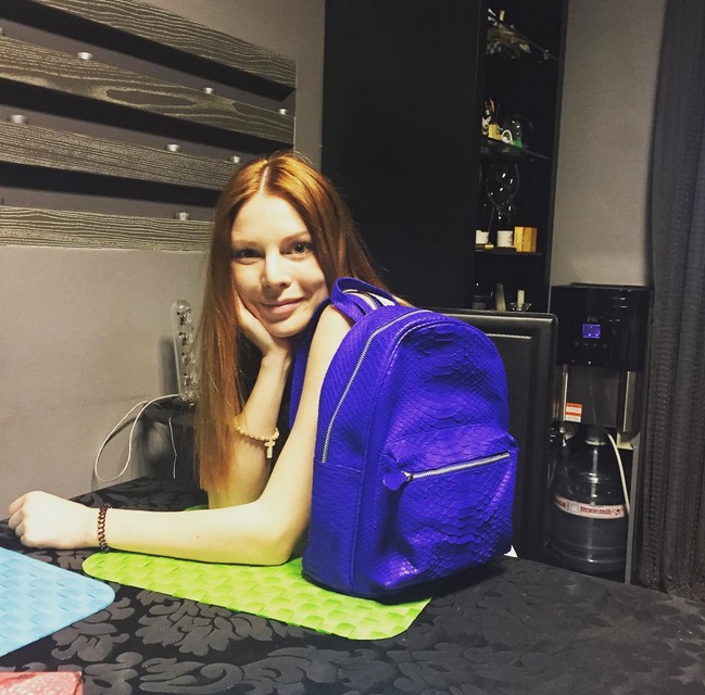    (Natalya Podolskaya Photo)  ,    ,    /  - 90