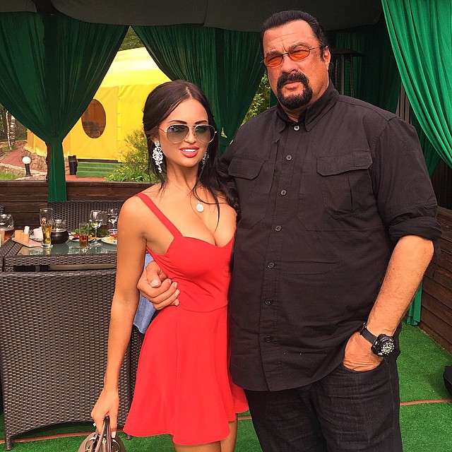    (  Nita Kuzmina Gupta Photo)    ,   /  - 106