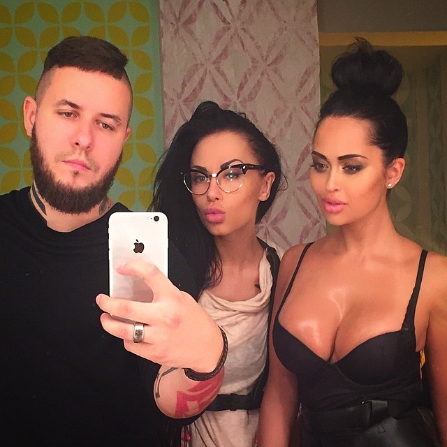    (  Nita Kuzmina Gupta Photo)    ,   /  - 183