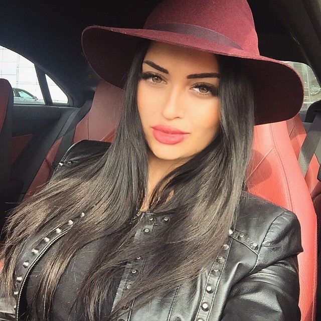    (  Nita Kuzmina Gupta Photo)    ,   /  - 194