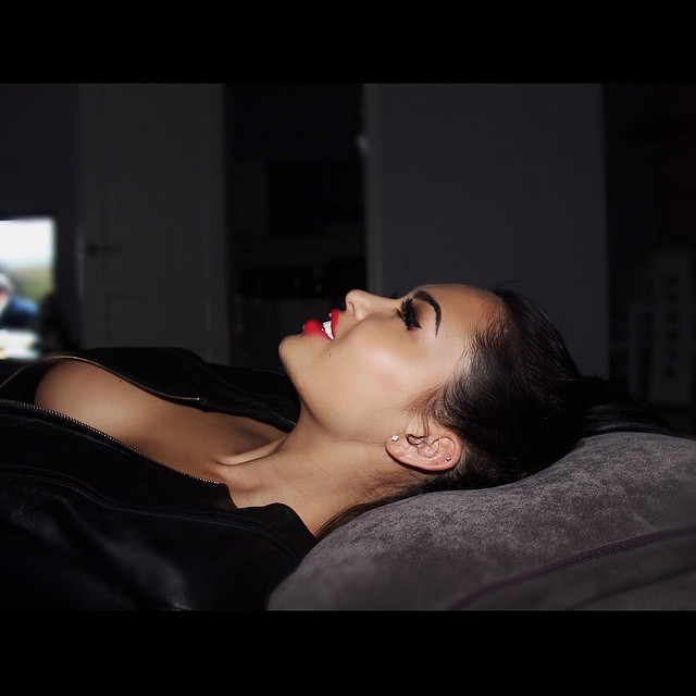    (  Nita Kuzmina Gupta Photo)    ,   /  - 233